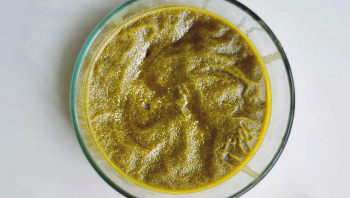 How To Make Plants Oil At Home: A Step-By-Step Guide: Why don't you add some raw plants too? It provides great benefits!