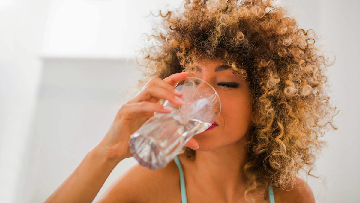 Find out what causes a dry mouth after smoking plants.