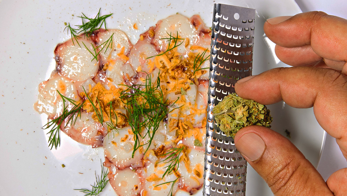 Grating raw plants