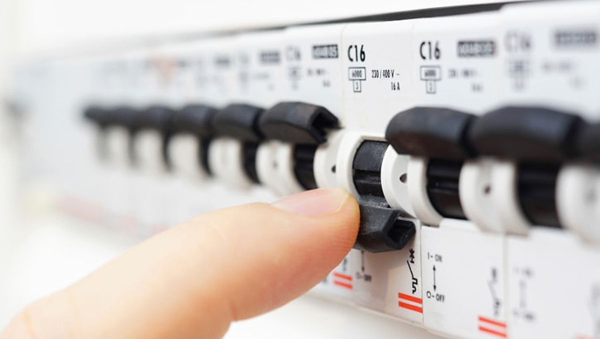 Indoor growing emergencies: amperage