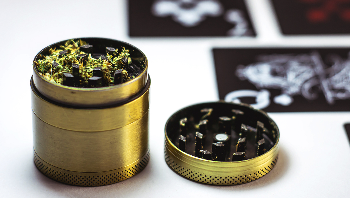 Grind your buds before you pack your herb vaporizer.