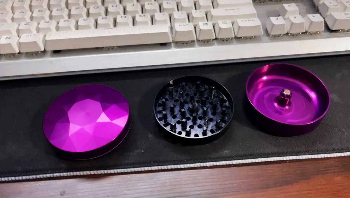 15 Melhores Moedores de Maconha para Comprar em 2022: The Brilliant Cut Grinder