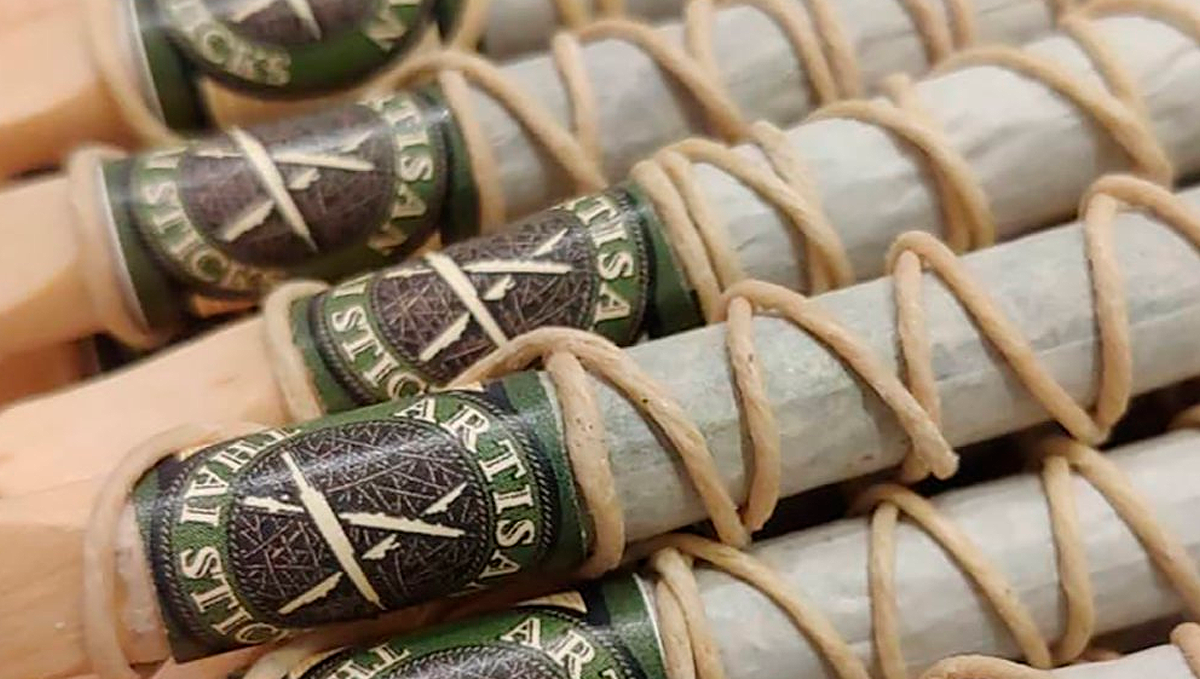 Thai sticks: artisan canna cigars