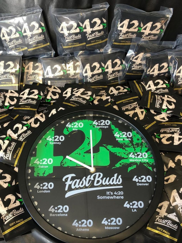 Instagram 420 Clock